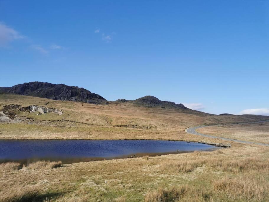 Zipworld Waterfalls Eryri Dogs Welcome 3 Bed Sleeps 5 Blaenau Ffestiniog Exterior foto